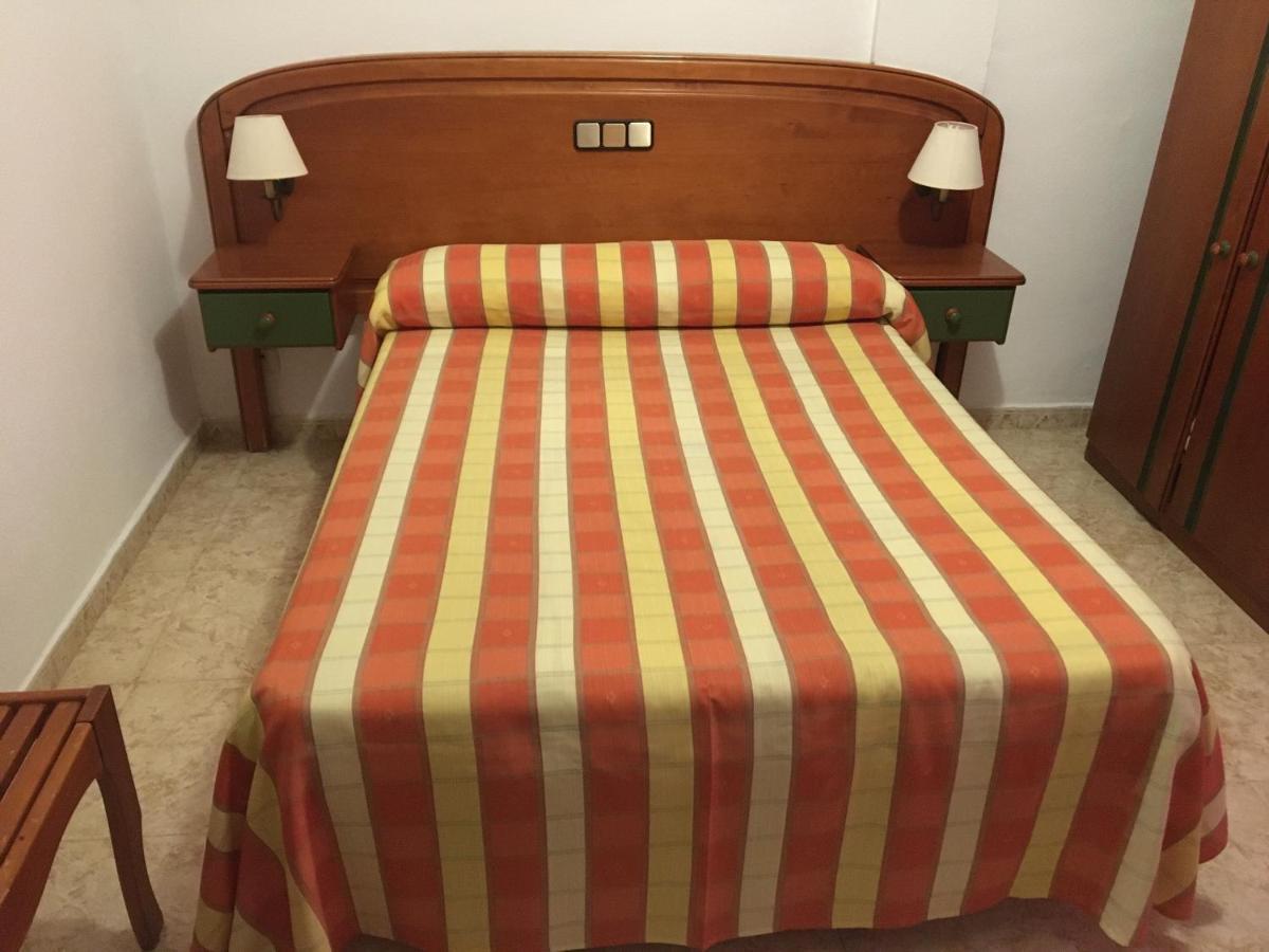 Gran Hostal Asador De Soto Soto Real Esterno foto