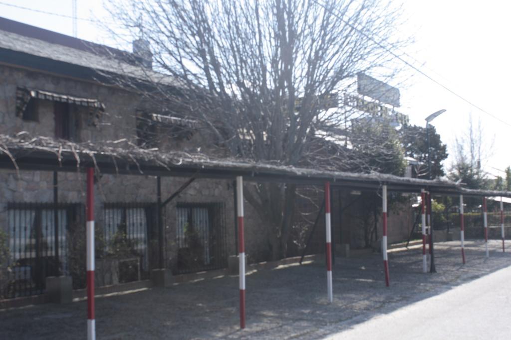 Gran Hostal Asador De Soto Soto Real Esterno foto