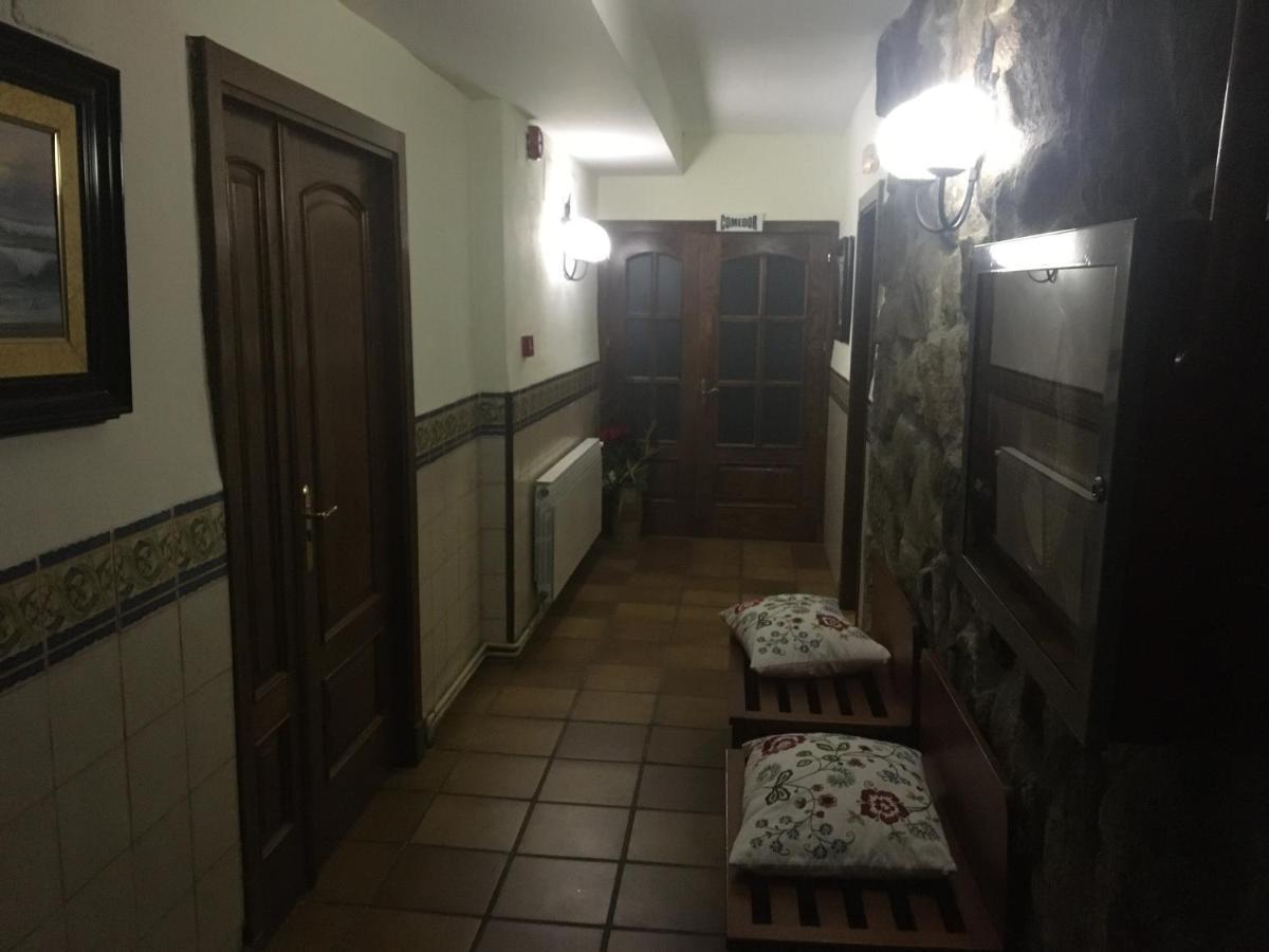 Gran Hostal Asador De Soto Soto Real Esterno foto