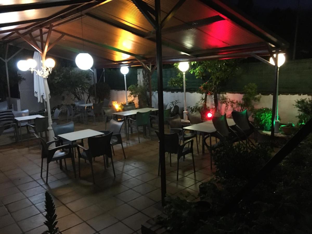 Gran Hostal Asador De Soto Soto Real Esterno foto